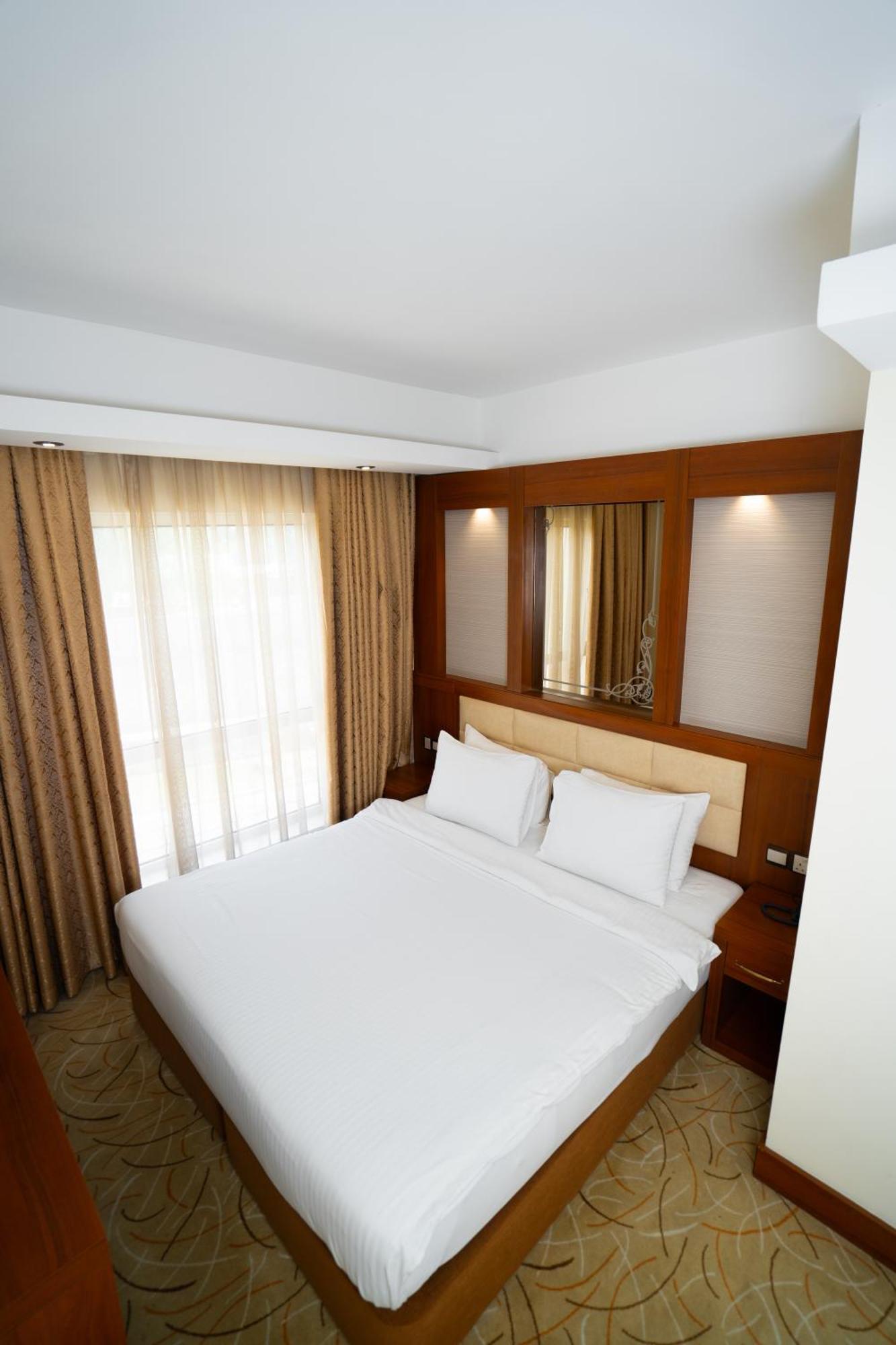 Shaheen Hotel Bagdad Buitenkant foto